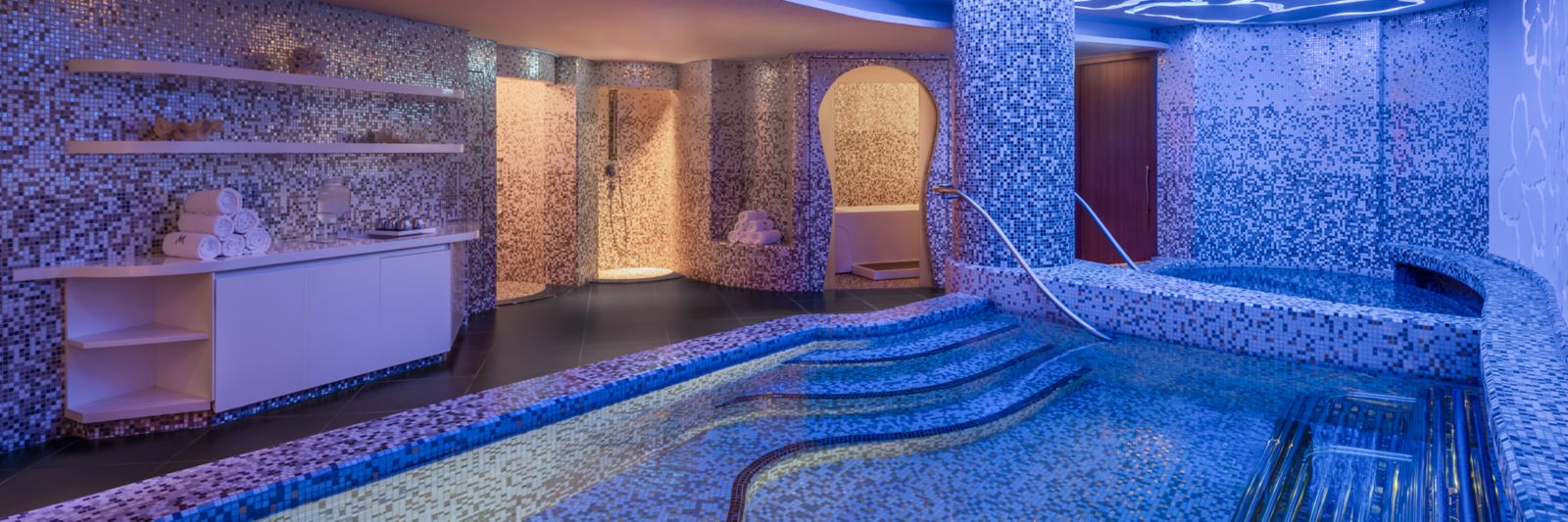 Magnesium Mineral Whirlpool
